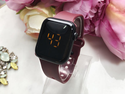 Ceas magenta digital cu curea din piele eco C206