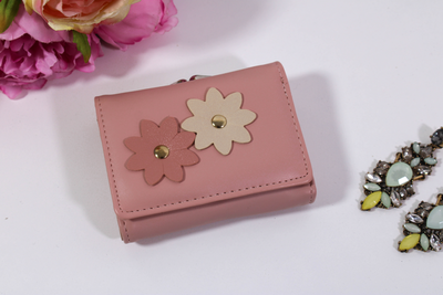 Portofel roz piele eco cu floricele Clara