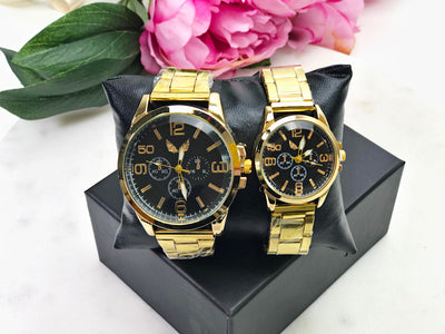 Set 2 ceasuri aurii cu cadran negru și cutie CADOU C263